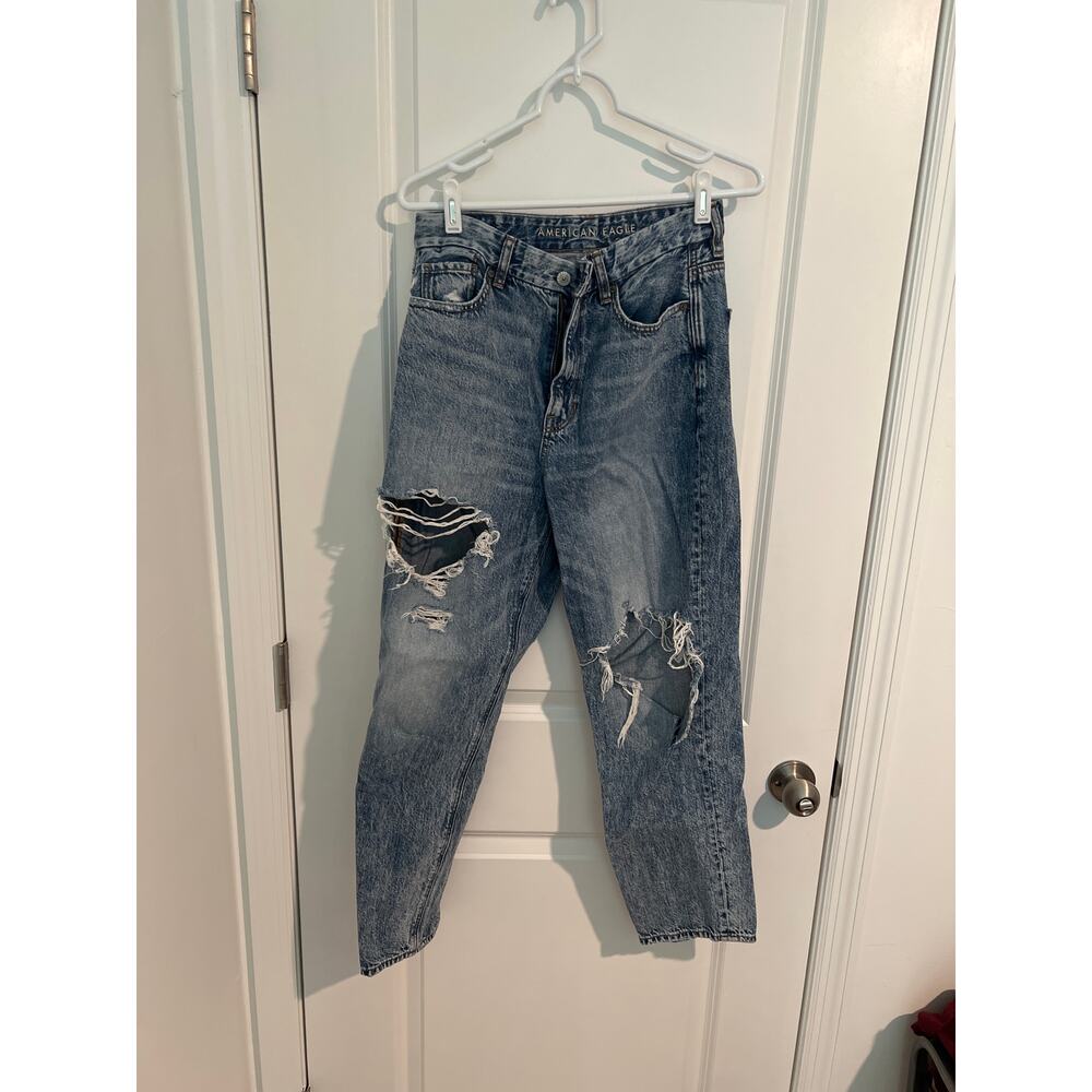 American Eagle Distressed Jeans with Knee Holes – Size 6 - Picture 1 of 6